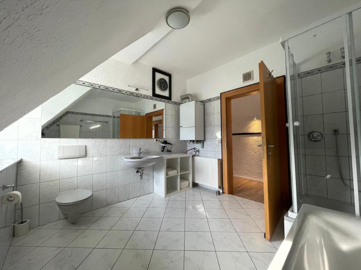 Suite Dilara - 105QM Maisonette, Netflix, Garten, Parkplatz Arnsberg Exterior foto